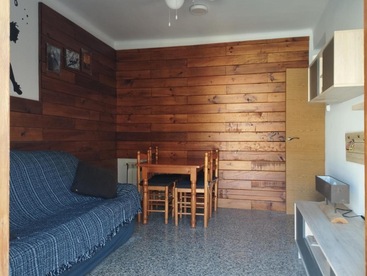 Alquiler En Importante Zona De Escalada !! Lägenhet Camarasa Exteriör bild