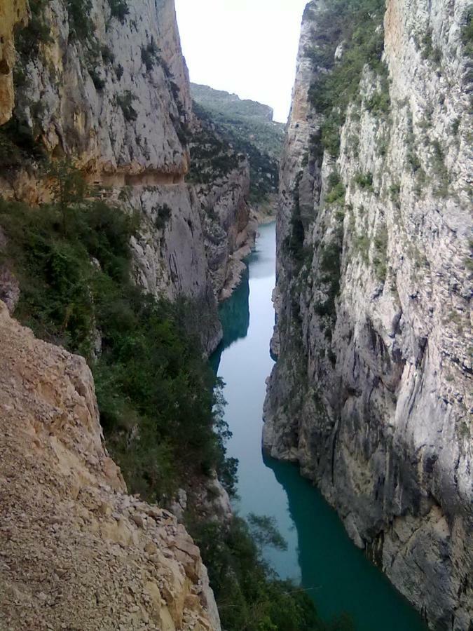 Alquiler En Importante Zona De Escalada !! Lägenhet Camarasa Exteriör bild